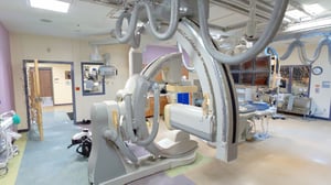 CL-Weißbuch-Umrüstung-Gesundheitswesen-Daumennagel-1200x675