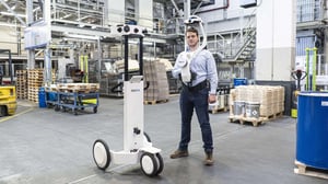 NavVis VLX kann den NavVis M6 bei Laserscanning-Projekten